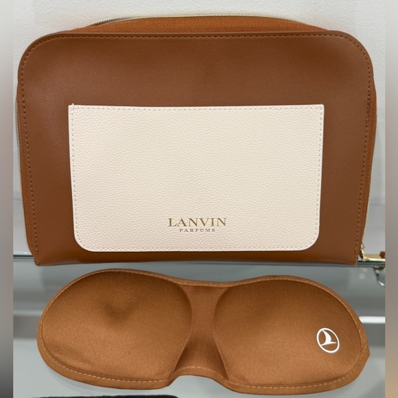 Turkish Airlines Business Class Amenity Kit // LANVIN // 2025 - Picture 4 of 7
